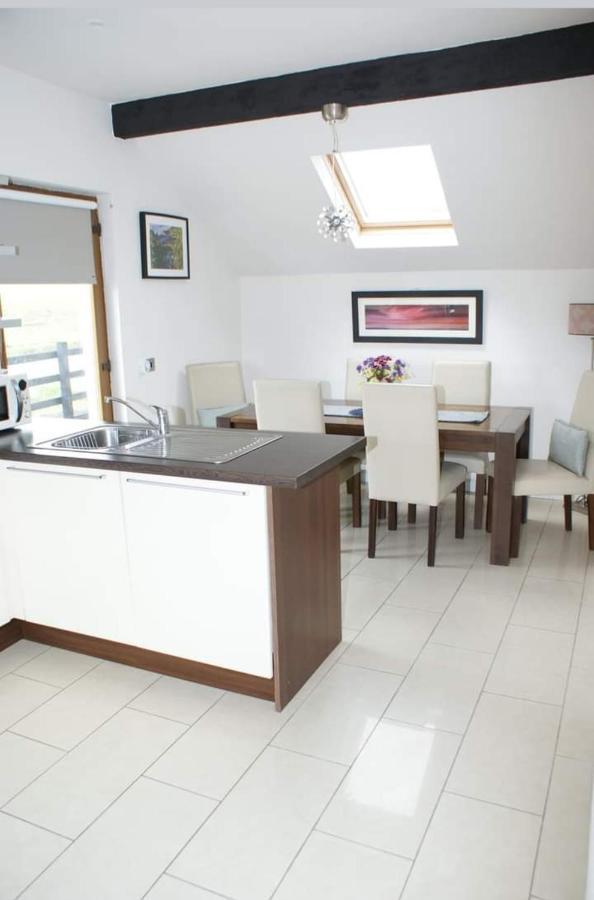 Cozy&Remote Cottage -newly renovated Ross Port Esterno foto