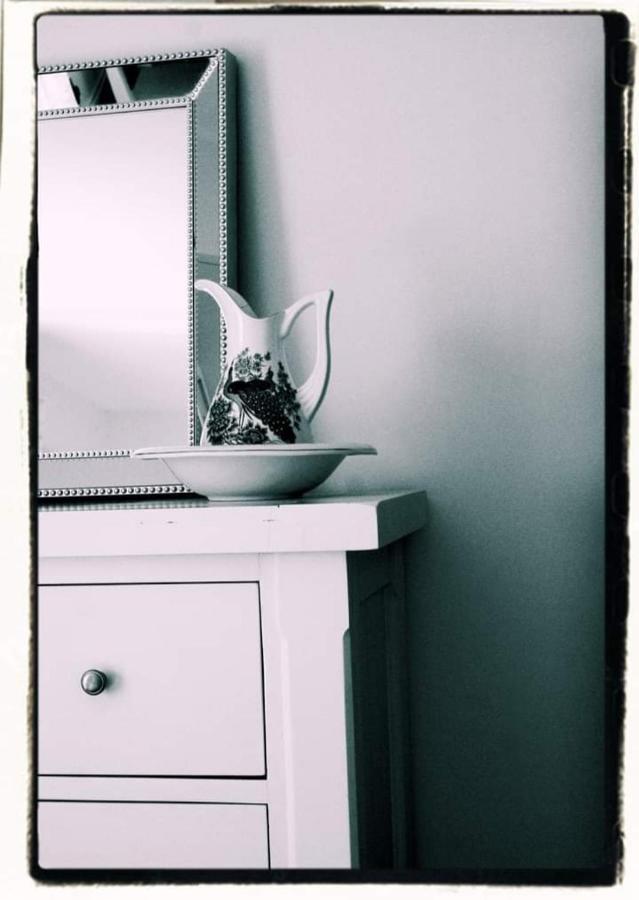Cozy&Remote Cottage -newly renovated Ross Port Esterno foto